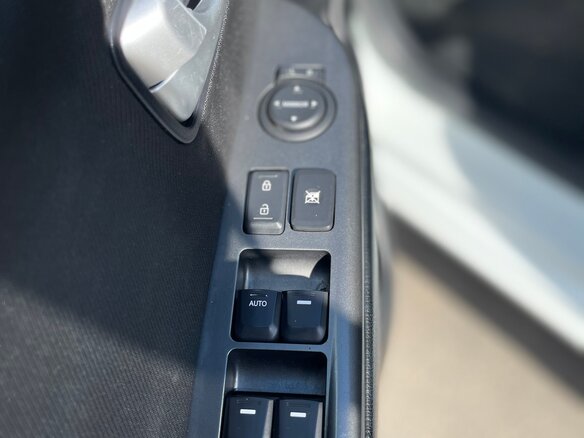 2014 Kia Rio 6-speed III, белый - вид 15