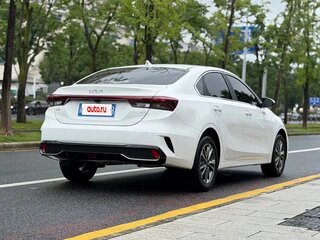 2023 Kia K3 II (China Market) Рестайлинг, белый, 1435000 рублей, вид 4