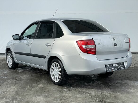 2018 Lada (ВАЗ) Granta I, серебристый, 469000 рублей - вид 8