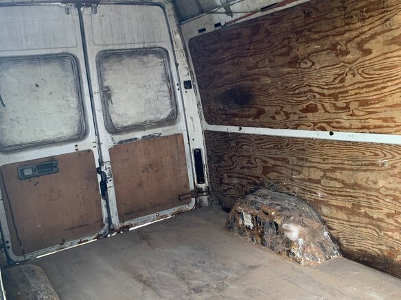 1998 Volkswagen LT, белый, 320000 рублей - вид 5