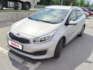 2017 Kia Ceed II Рестайлинг, серебристый, 1099000 рублей, вид 1