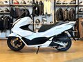 2021 Honda PCX 125, белый, 370000 рублей - вид 3