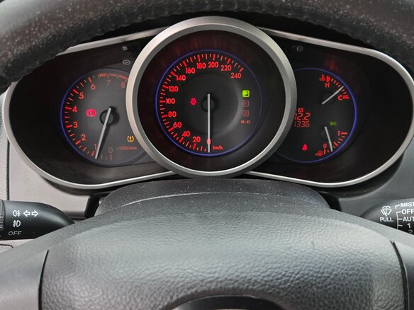 2010 Mazda CX-7 I Рестайлинг, белый, 1000000 рублей - вид 11