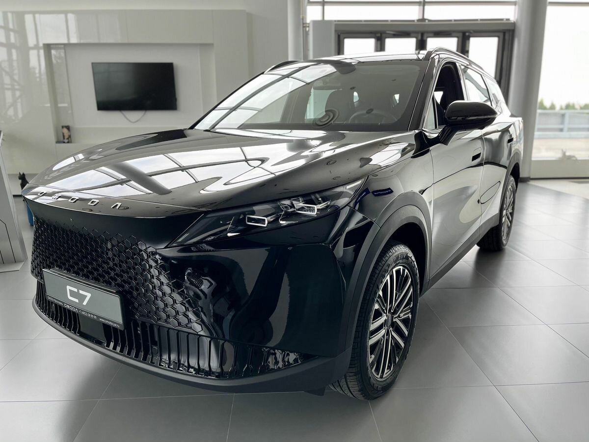 Открыть фотографии: Omoda C7