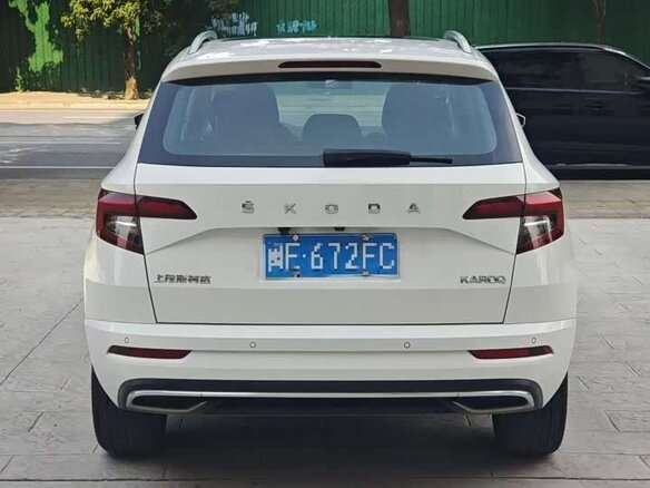 2022 Skoda Karoq I Рестайлинг, белый - вид 2