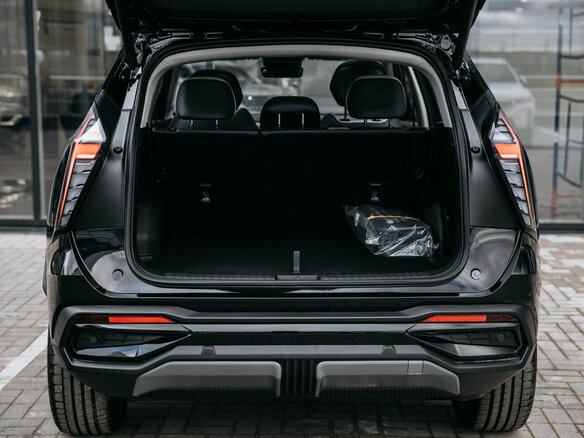 2026 Geely Atlas II, чёрный, 3449990 рублей - вид 12