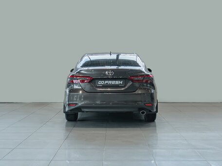 2021 Toyota Camry VIII (XV70) Рестайлинг, коричневый, 2580000 рублей, вид 4