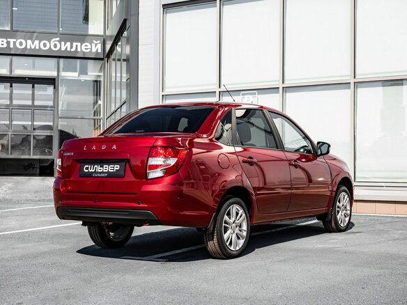 2026 Lada (ВАЗ) Granta I Рестайлинг, красный, 1208000 рублей - вид 3