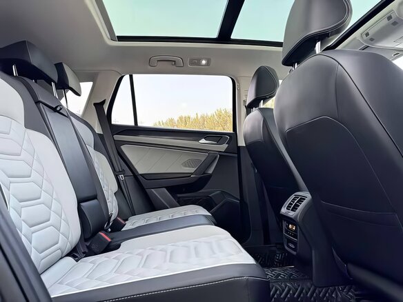 2023 Volkswagen Tayron I Рестайлинг, чёрный - вид 16