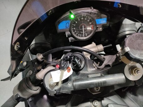2007 Yamaha YZF-R1, серый, 580000 рублей, вид 5