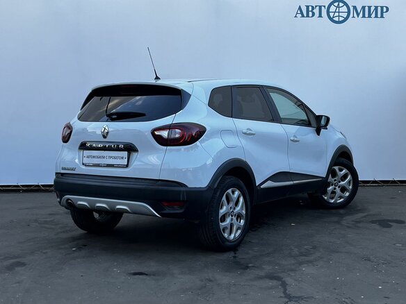 2017 Renault Kaptur I, белый, 1050000 рублей - вид 4