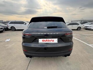 2023 Porsche Cayenne III, чёрный, 9889027 рублей, вид 3