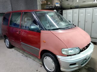 1996 Nissan Serena I (C23), красный, 127000 рублей, вид 1