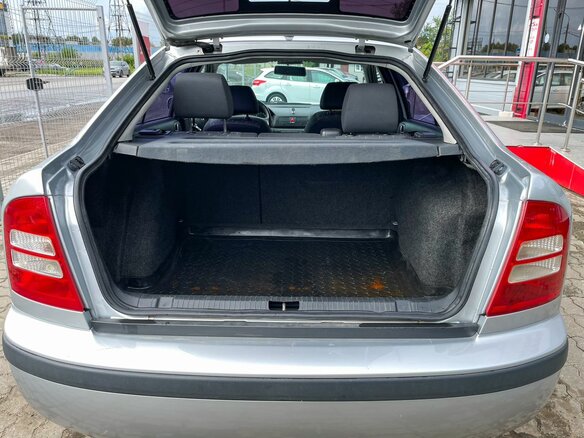 2008 Skoda Octavia I (A4) Рестайлинг, серебристый - вид 9