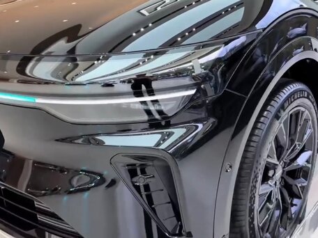 2026 Zeekr 7X I Рестайлинг, чёрный, 9350000 рублей, вид 4