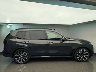 2026 BMW X7 40d I (G07) Рестайлинг, серый, 19700000 рублей, вид 5