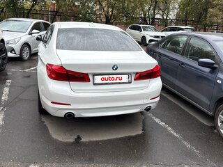 2017 BMW 5 серии 520i VII (G30/G31/G38), белый, 3050000 рублей, вид 3