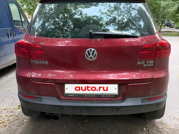 2011 Volkswagen Tiguan I Рестайлинг, красный, 1050000 рублей - вид 2