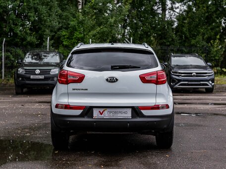 2013 Kia Sportage III, белый, 899000 рублей, вид 4