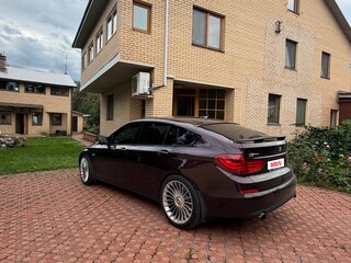 2010 BMW 5 серии Gran Turismo 535i VI (F10/F11/F07), пурпурный, 1600000 рублей, вид 3