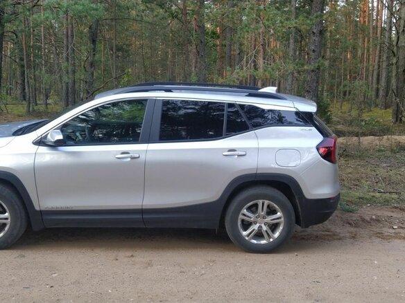 2022 GMC Terrain II Рестайлинг, серебристый, 1720000 рублей - вид 7