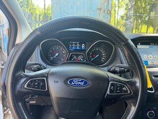 2017 Ford Focus III Рестайлинг, белый, 1200000 рублей, вид 5