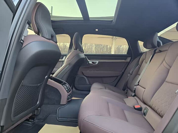 2026 Volvo S90 II Рестайлинг 2, чёрный, 5313379 рублей - вид 11