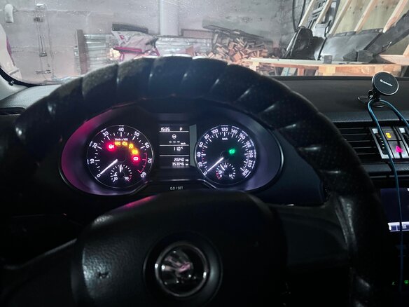 2015 Skoda Octavia III (A7), белый, 820000 рублей - вид 27