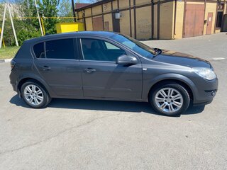 2010 Opel Astra H Рестайлинг, серый, 530000 рублей, вид 3