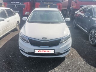 2015 Kia Rio III Рестайлинг, белый, 550000 рублей, вид 2