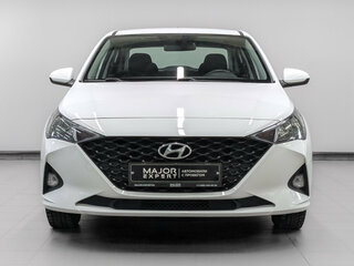 2022 Hyundai Solaris II Рестайлинг, белый, 1680000 рублей, вид 2