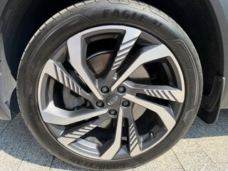 2023 Geely Monjaro (Xingyue L) I, серый, 3100000 рублей, вид 5