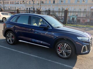 2021 Audi Q5 45 TFSI II (FY) Рестайлинг, синий, 4740000 рублей, вид 3