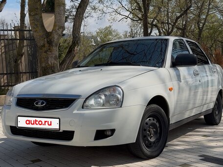 2018 Lada (ВАЗ) Priora I Рестайлинг, белый, 700000 рублей, вид 1