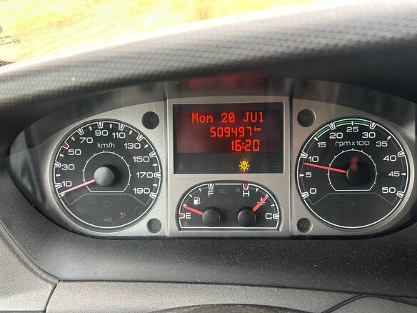 2012 Iveco Daily, белый, 1580000 рублей - вид 4