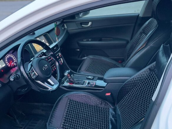 2018 Kia Optima IV Рестайлинг, белый, 1550000 рублей - вид 11