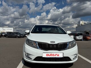 2014 Kia Rio 6-speed III, белый, 1035000 рублей, вид 2