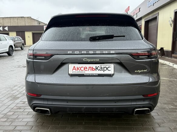 2019 Porsche Cayenne E-Hybrid III, серый, 5900000 рублей - вид 3