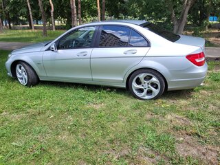 2011 Mercedes-Benz C-Класс 200 III (W204) Рестайлинг, серебристый, 1350000 рублей, вид 4