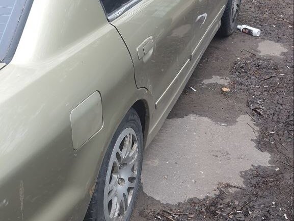 2000 Mitsubishi Galant VIII Рестайлинг, жёлтый, 150000 рублей - вид 1
