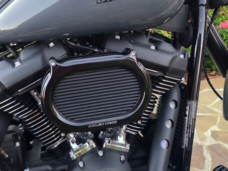 2022 Harley-Davidson Low Rider, серый, 1800000 рублей, вид 2