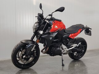 2024 BMW F 900 R, красный, 1049000 рублей, вид 4