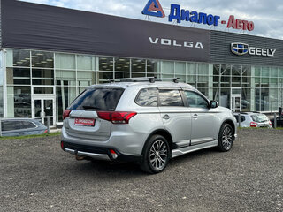 2016 Mitsubishi Outlander III Рестайлинг 2, серебристый, 1950000 рублей, вид 5