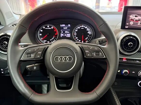 2022 Audi Q2 L 35 TFSI I Рестайлинг, серый, 1570005 рублей - вид 8