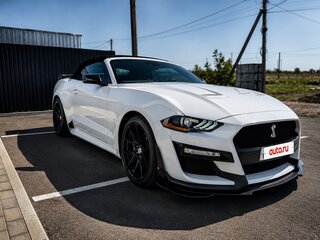 2021 Ford Mustang VI Рестайлинг, белый, 3700000 рублей, вид 2