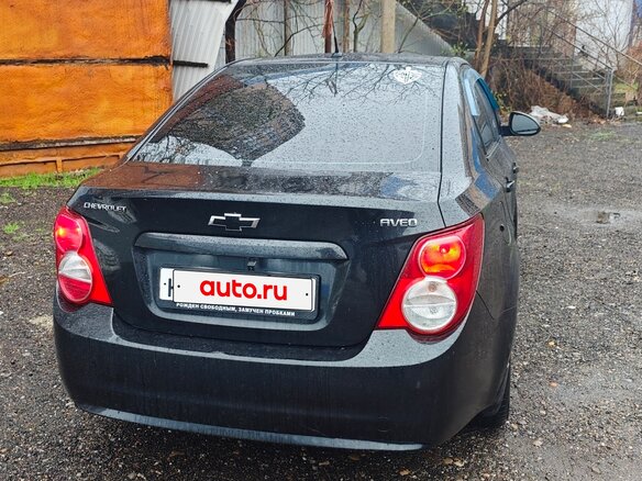 2013 Chevrolet Aveo II, чёрный, 650000 рублей - вид 2
