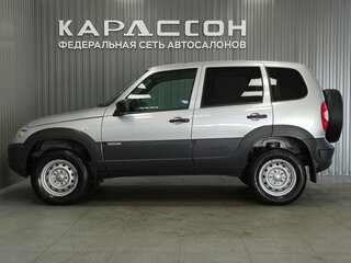 2017 Chevrolet Niva I Рестайлинг, серебристый, 670000 рублей, вид 5
