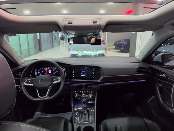 2023 Volkswagen Jetta VII Рестайлинг, белый - вид 6