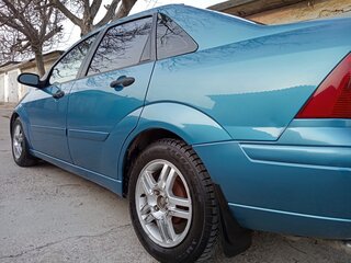 2000 Ford Focus I (North America), синий, 420000 рублей, вид 3