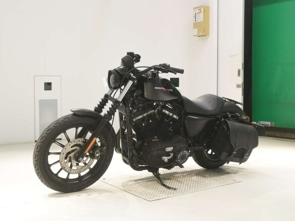 2014 Harley-Davidson Sportster 883, чёрный, 790000 рублей - вид 3
